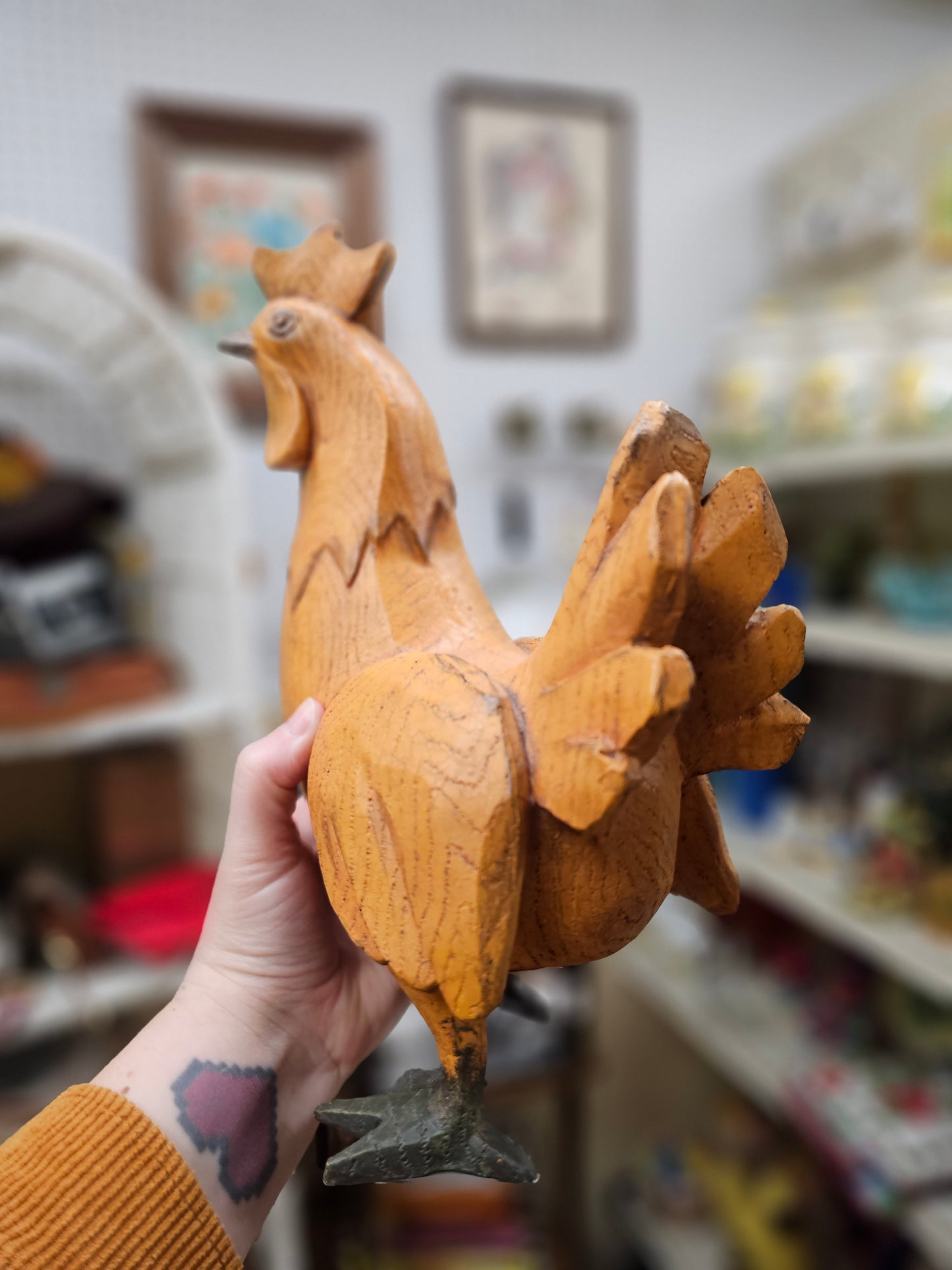 Rustic Rooster Statue