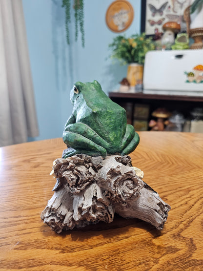 Frog on a Log Figure