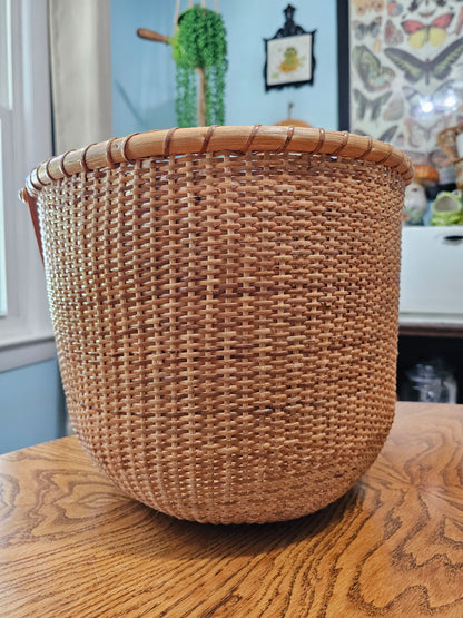 Round Nantucket Swing Basket