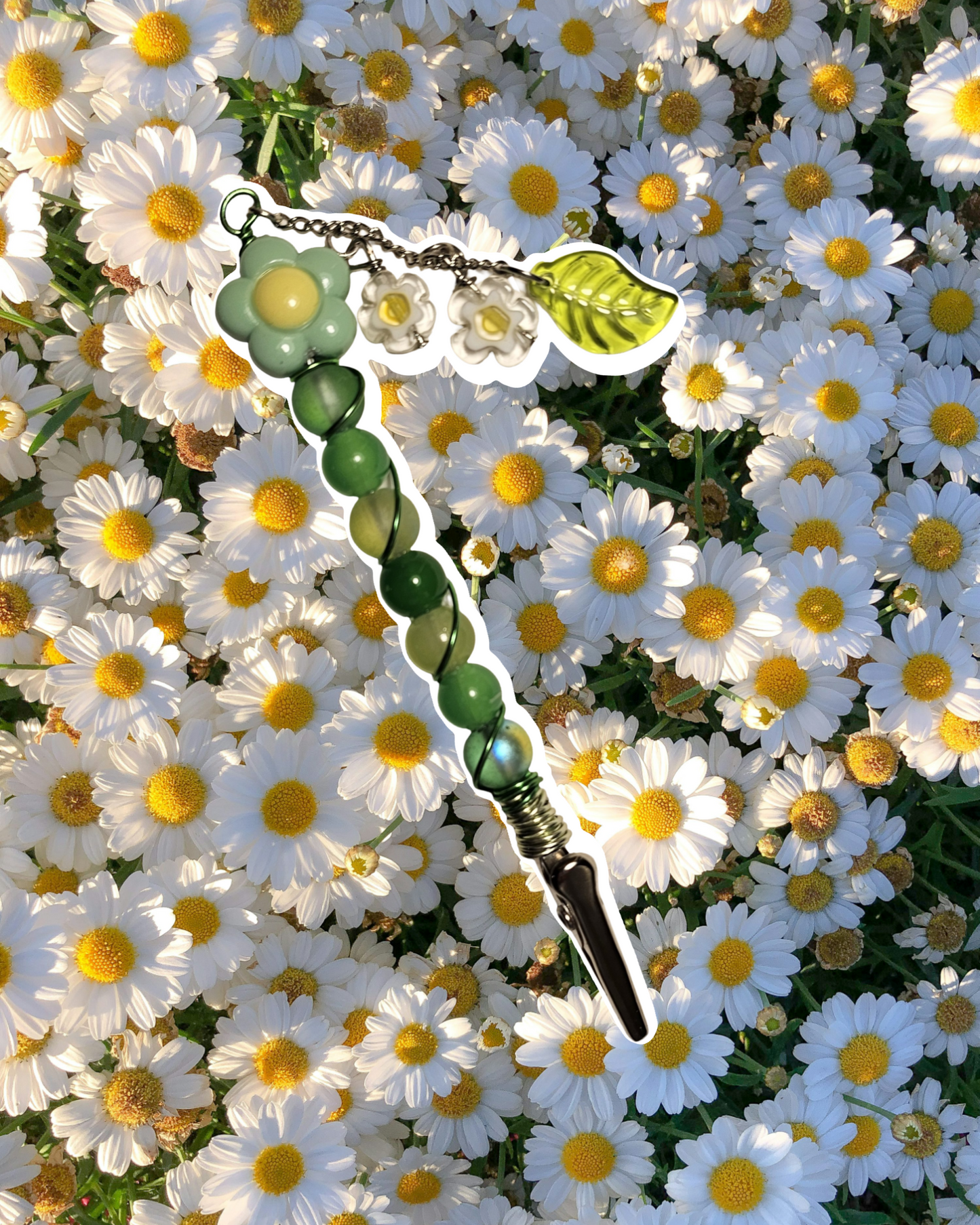 Glow Daisy Clips