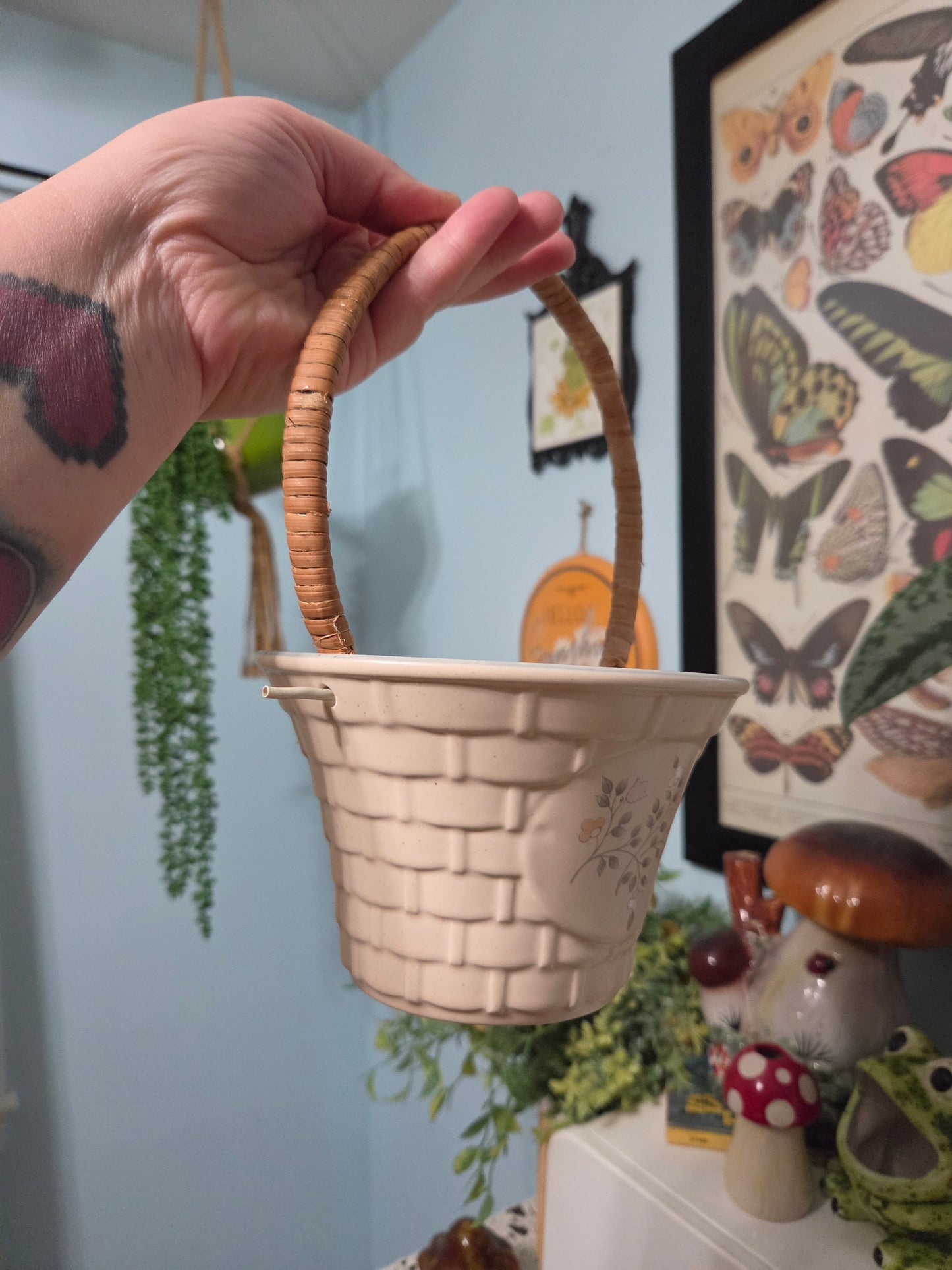 Pfaltzgraff Remembrance Basket