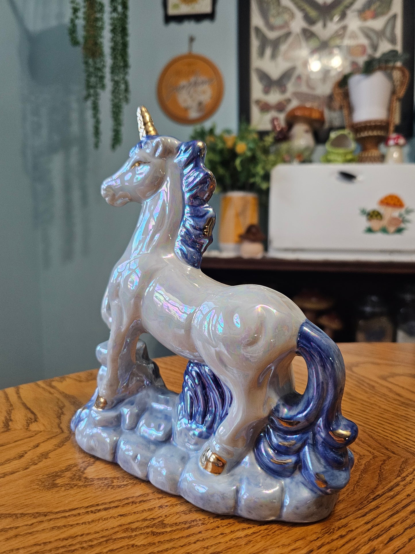 Lusterware Unicorn