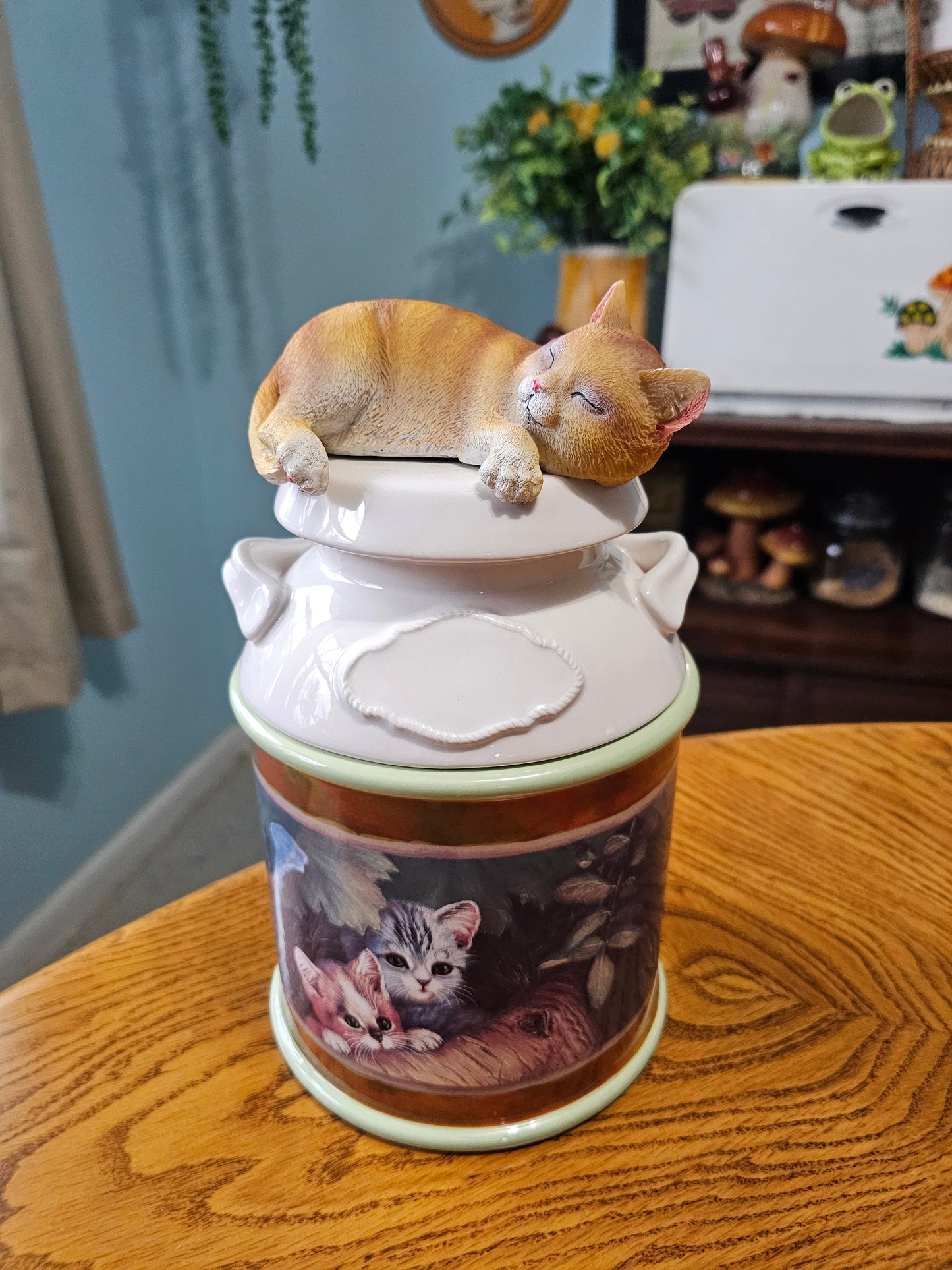 Cozy Kitten Ceramic Canister