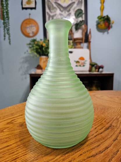 Frigidaire Uranium Beehive Decanter