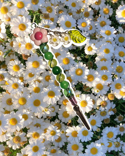 Glow Daisy Clips