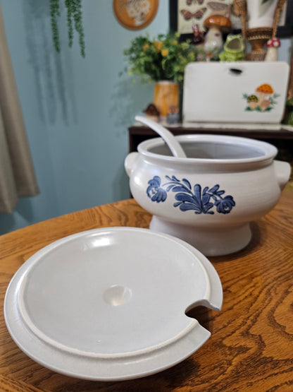 Yorktowne Soup Tureen
