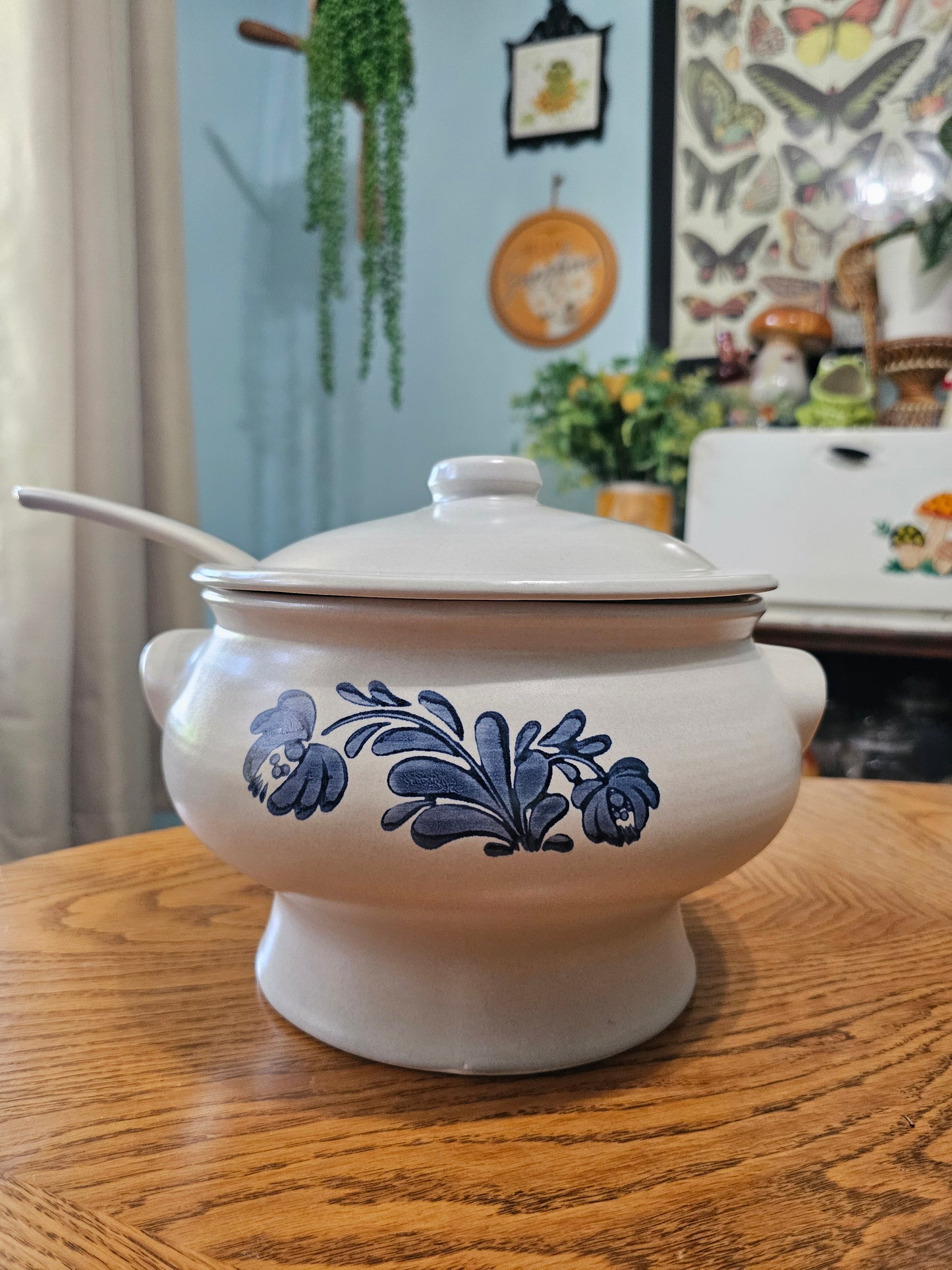 Yorktowne Soup Tureen