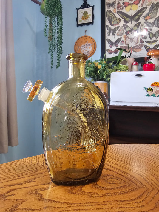 Amber Schooner & Eagle