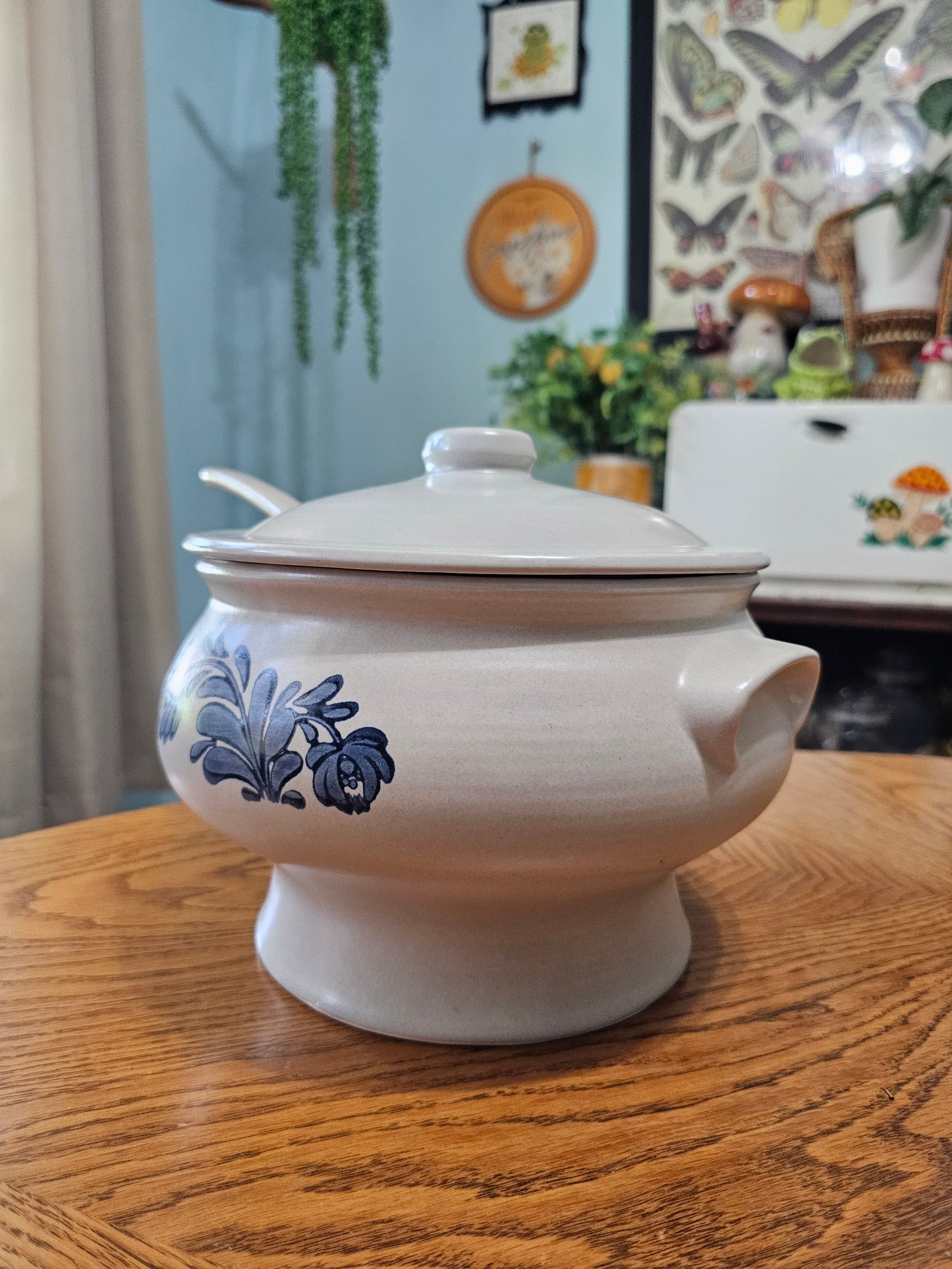 Yorktowne Soup Tureen