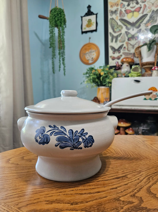 Yorktowne Soup Tureen