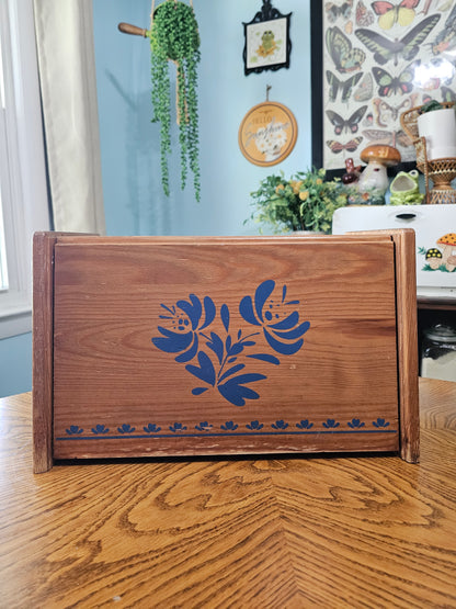 Pfaltzgraff Bread Box