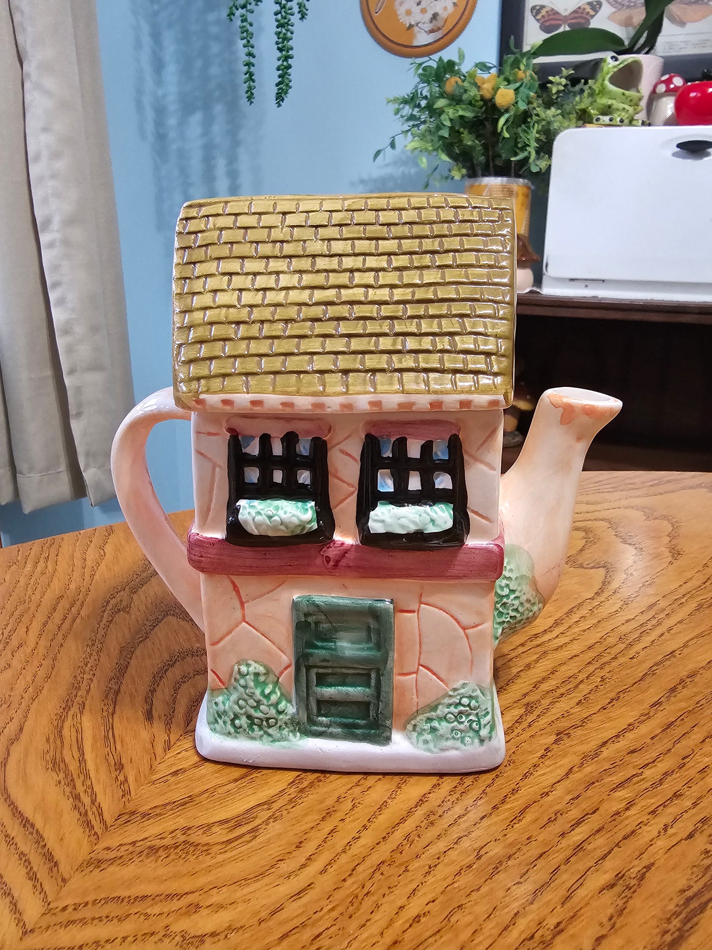 Old Sweet Shop Teapot