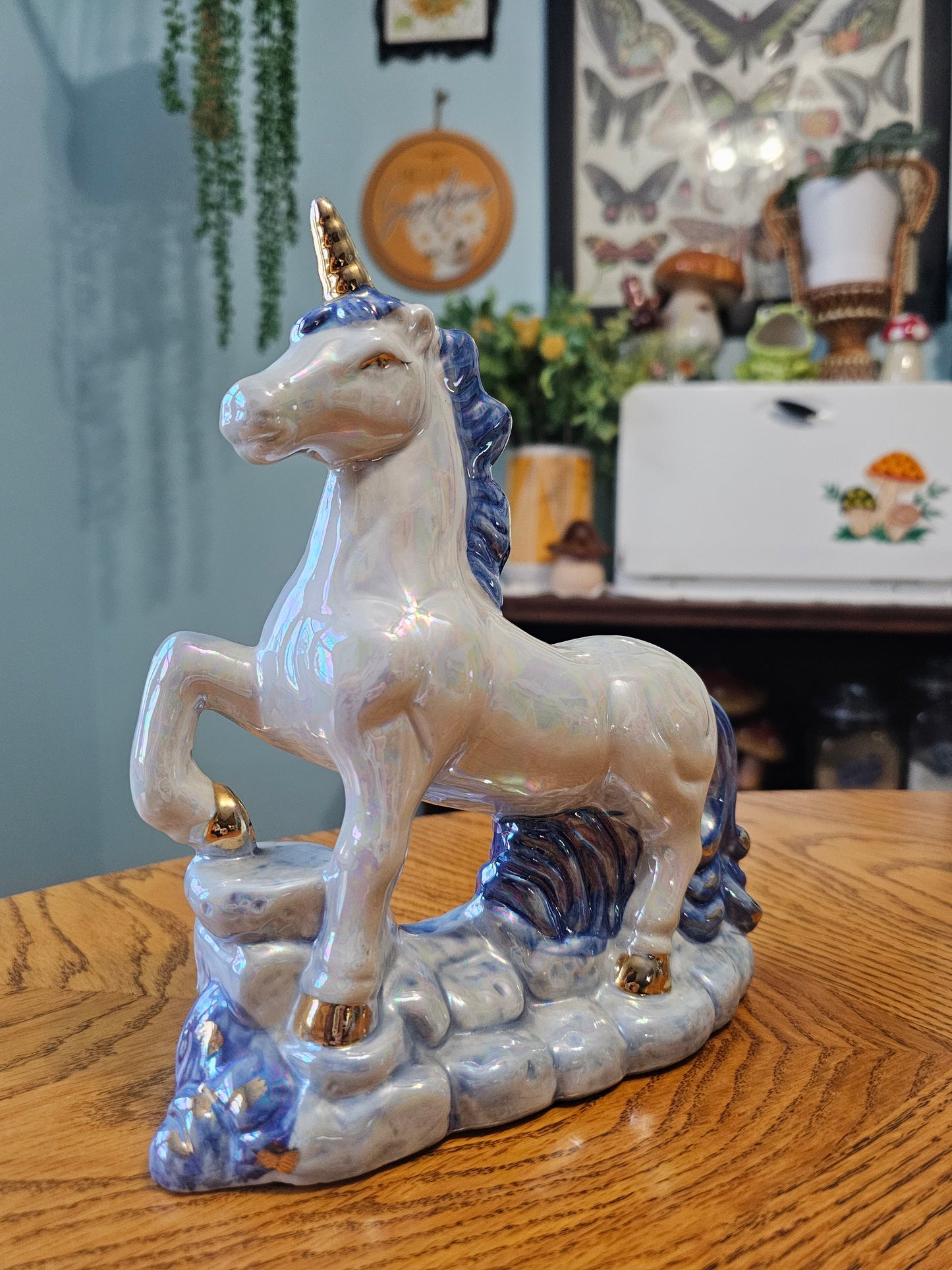 Lusterware Unicorn