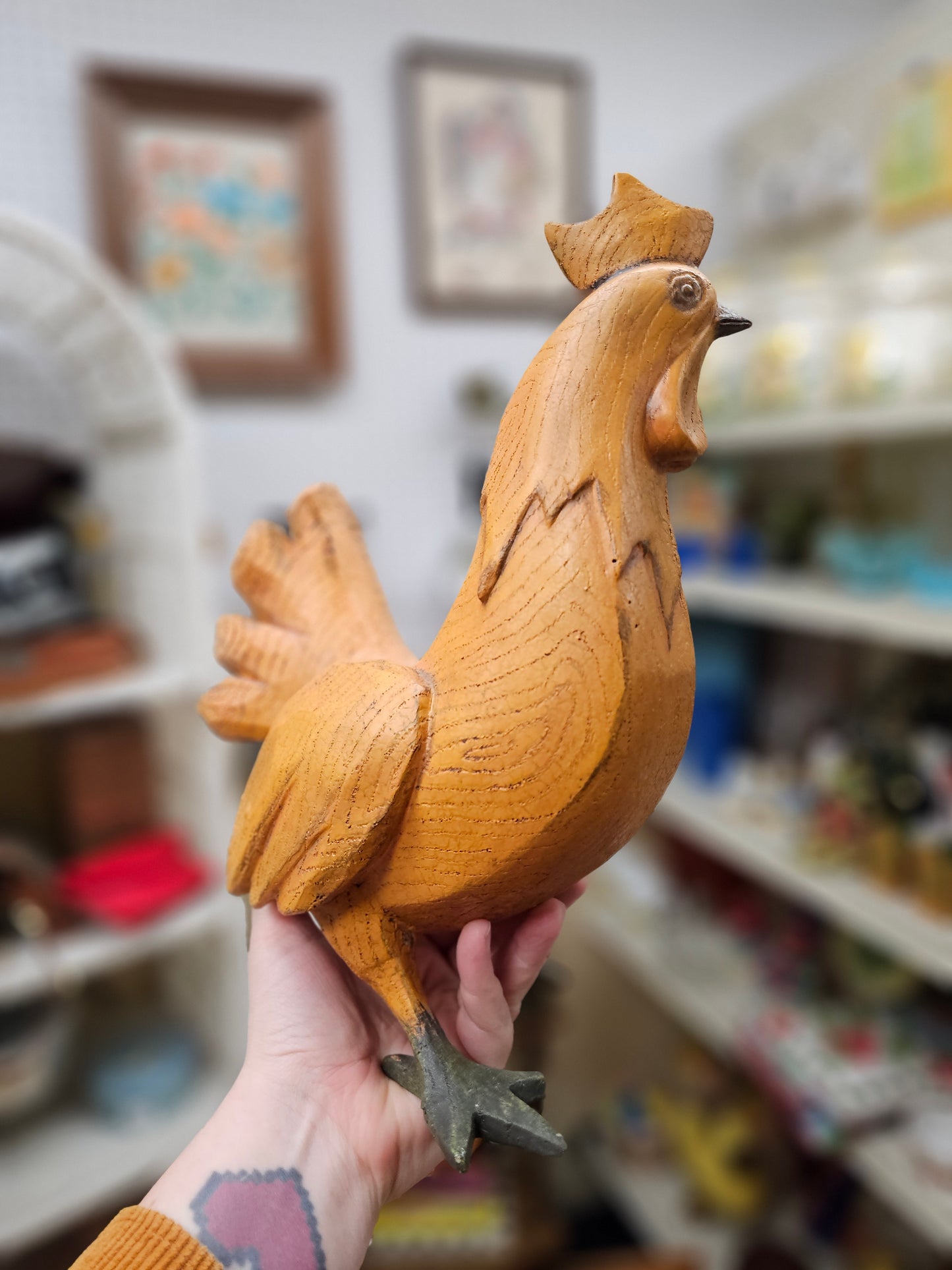 Rustic Rooster Statue